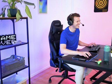 Trust Fotel gamingowy TRUST GXT708 RESTO CHAIR BLACK