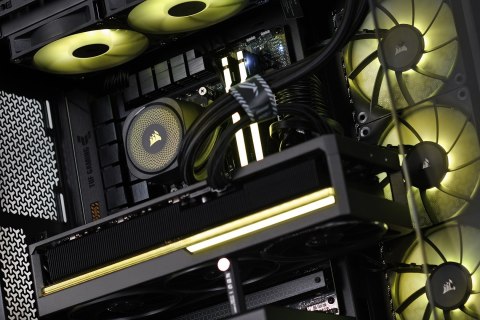 Actina Actina iCUE 7800X3D/32GB/2TB/RTX5080/1000W