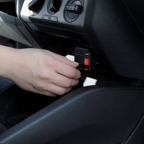 SAVIO SAVIO TR-15 TRANSMITER FM Z WYŚWIETLACZEM, BLUETOOTH I ŁADOWARKĄ PD USB-C USB-A QUICK CHARGE, BASS BOOST