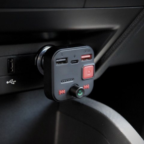 SAVIO SAVIO TR-15 TRANSMITER FM Z WYŚWIETLACZEM, BLUETOOTH I ŁADOWARKĄ PD USB-C USB-A QUICK CHARGE, BASS BOOST