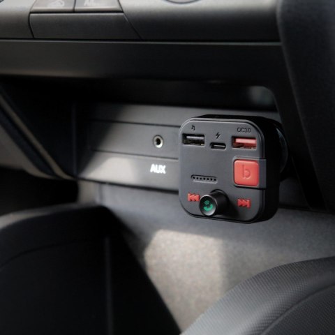 SAVIO SAVIO TR-15 TRANSMITER FM Z WYŚWIETLACZEM, BLUETOOTH I ŁADOWARKĄ PD USB-C USB-A QUICK CHARGE, BASS BOOST