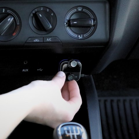 SAVIO SAVIO TRANSMITER FM SAMOCHODOWY Z FUNKCJĄ BLUETOOTH 5.0 QUICK CHARGE 3.0 ORAZ POWER DELIVERY, WYŚWIETLACZ LED, FUNKCJ BASS BO
