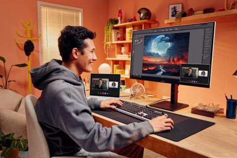 Hewlett-Packard MONITOR HP OLED, UHD 31,5" OMEN Transcend 32 (9R181E9) 240Hz